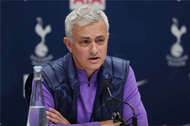 切尔西球迷呼吁解雇波切蒂诺